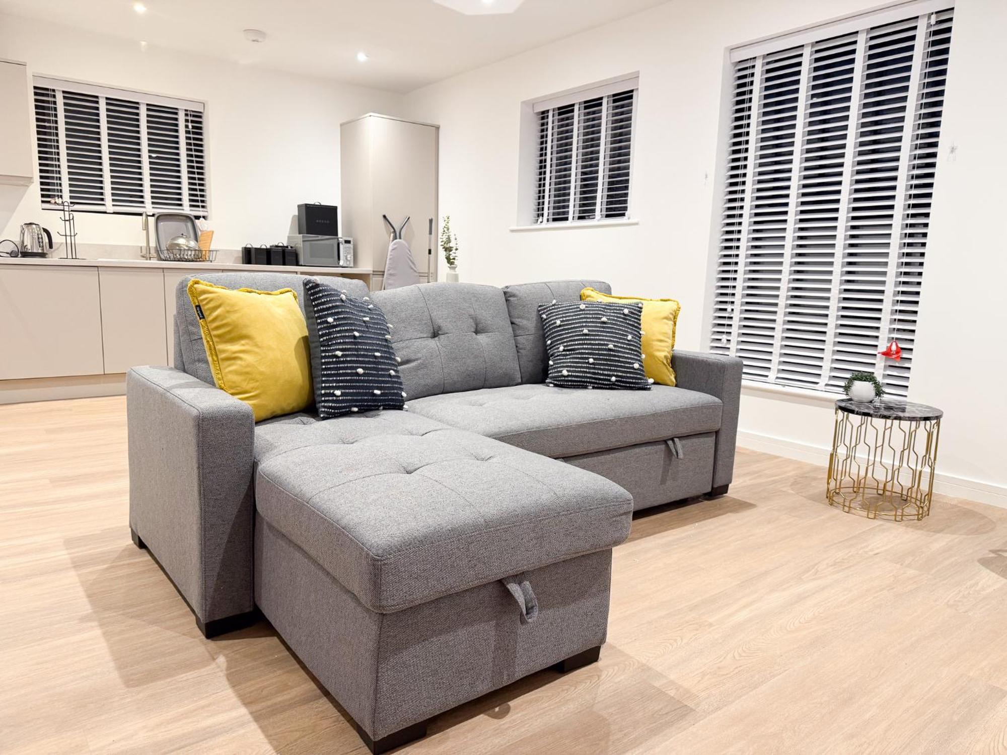 Spacious Modern 1 Bed Apartments In St Neots - Perfect For Contractors & Professionals - Free Parking - Wifi - Fully Equipped Kitchen - Smart Tv Ideal For Work Stays And Long Projects Exterior foto
